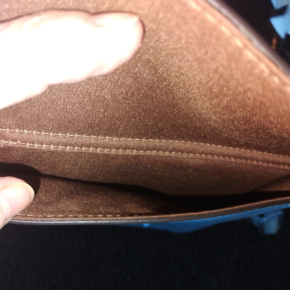 Coach Sling Crossbody Bag - Picture 4 of 7